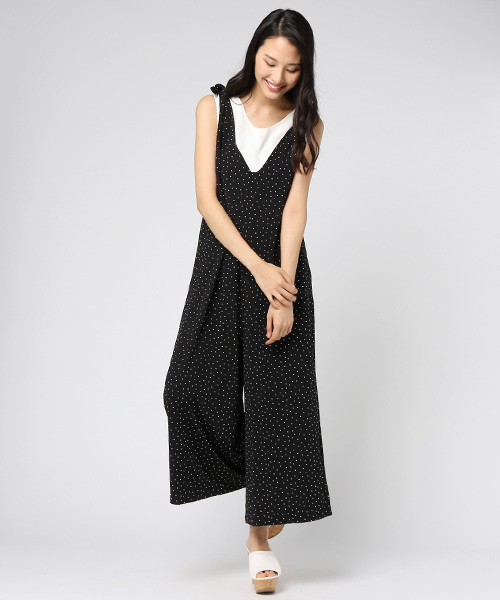 Honeys（ハニーズ）の「肩リボンオールインワン（つなぎ/オールインワン・レディース・ブラック系その他2/ブルー系その他/ブラック系その他・M/L）」の2枚目の写真