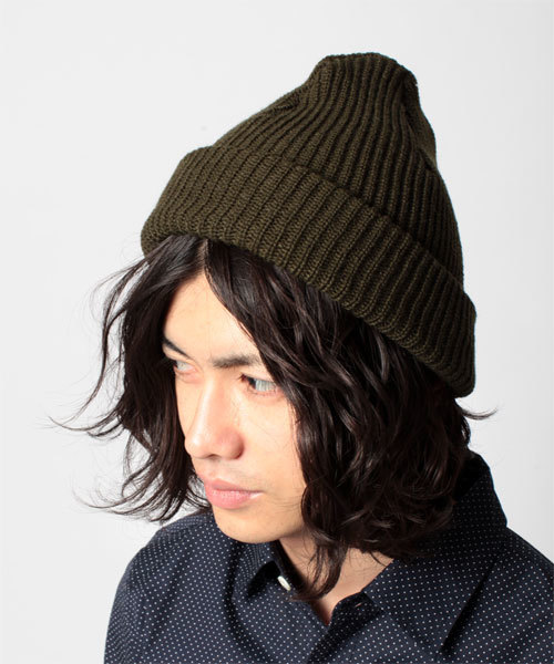 NANO universe（ナノユニバース）の「JAPAN MADE ニットワッチキャップ（ニットキャップ/ビーニー・メンズ・ホワイト/グレー/トップグレー/ボルドー/マスタード/オリーブ/ブルー/インディゴブルー/ネイビー/パープル/ブラック/その他1/その他2/その他3・FREE）」の5枚目の写真