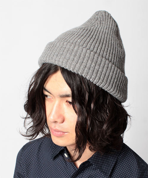 NANO universe（ナノユニバース）の「JAPAN MADE ニットワッチキャップ（ニットキャップ/ビーニー・メンズ・ホワイト/グレー/トップグレー/ボルドー/マスタード/オリーブ/ブルー/インディゴブルー/ネイビー/パープル/ブラック/その他1/その他2/その他3・FREE）」の4枚目の写真