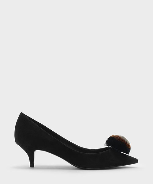 CHARLES & KEITH(チャールズ & キース)の「ポンポンカバードヒール / PUMP COVERED HEELS(パンプス・レディース・ブラック/パープル/グリーン・23cm/25.5cm/22.5cm/23.5cm/24.5cm/25cm)」の2枚目の写真