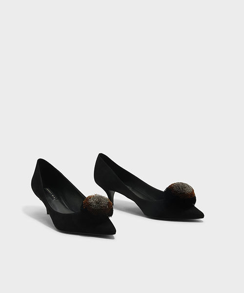 CHARLES & KEITH(チャールズ & キース)の「ポンポンカバードヒール / PUMP COVERED HEELS(パンプス・レディース・ブラック/パープル/グリーン・23cm/25.5cm/22.5cm/23.5cm/24.5cm/25cm)」の8枚目の写真