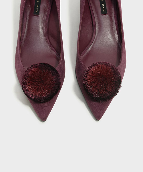 CHARLES & KEITH(チャールズ & キース)の「ポンポンカバードヒール / PUMP COVERED HEELS(パンプス・レディース・ブラック/パープル/グリーン・23cm/25.5cm/22.5cm/23.5cm/24.5cm/25cm)」の4枚目の写真
