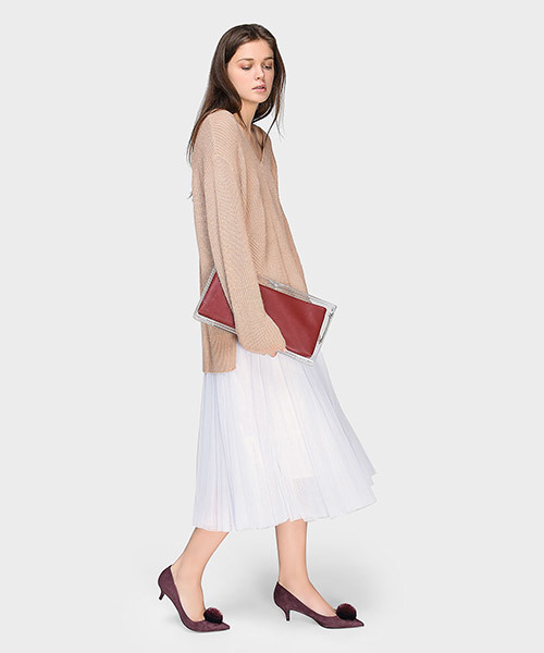 CHARLES & KEITH(チャールズ & キース)の「ポンポンカバードヒール / PUMP COVERED HEELS(パンプス・レディース・ブラック/パープル/グリーン・23cm/25.5cm/22.5cm/23.5cm/24.5cm/25cm)」の5枚目の写真