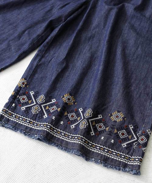 CUBE SUGAR（キューブシュガー）の「6.75オンスデニムイージーギャザーパンツ（その他パンツ・レディース・ネイビー/ブルー/ブルー系その他・M）」の9枚目の写真