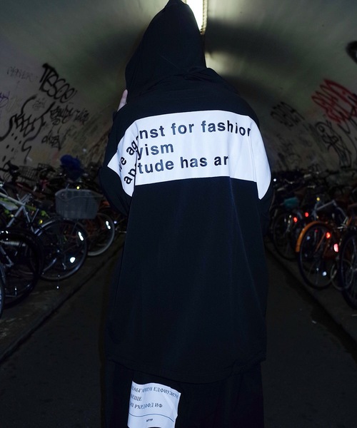 rovtski（ロフトスキー）の「rovtski【ビッグシルエット】ハードナイロンインレイプロテクションジャケット/HARD NYLON INLAY PROTECTION JACKET（その他アウター・レディース・ブラック系その他/ブラック系その他2・FREE）」の2枚目の写真