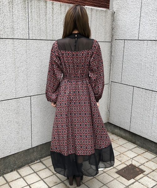 ENVYM（アンビー）の「ハイネックシャーリングＯＰ（ワンピース・レディース・ブラック/グリーン・FREE）」の3枚目の写真