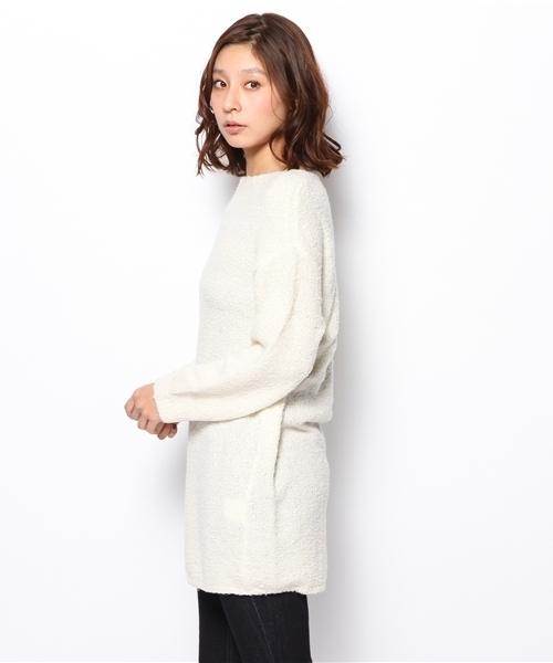 PLST（プラステ）の「ブークレーバックジップチュニックニット（ニット/セーター・レディース・ホワイト/ネイビー・2）」の4枚目の写真