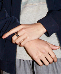 Genri（ゲンリ）の「Genri/shapeメッセージリング（リング）」