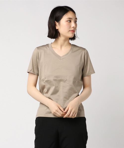 Banner Barrett（バナーバレット）の「VネックTシャツ（Tシャツ/カットソー・レディース・ホワイト/モカ/ベージュ/ネイビー・38）」の9枚目の写真