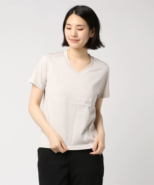 Banner Barrett（バナーバレット）の「VネックTシャツ（Tシャツ/カットソー・レディース・ホワイト/モカ/ベージュ/ネイビー・38）」の8枚目の写真