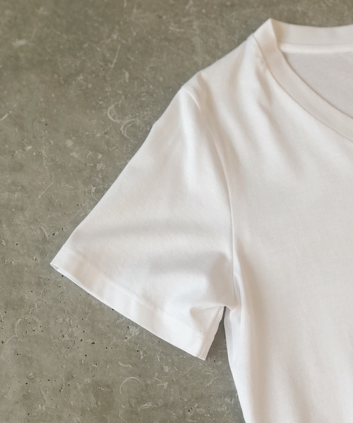 Banner Barrett（バナーバレット）の「VネックTシャツ（Tシャツ/カットソー・レディース・ホワイト/モカ/ベージュ/ネイビー・38）」の13枚目の写真