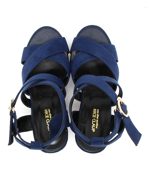 one after another NICE CLAUP(ワンアフターアナザーナイスクラップ)の「【ナイスクラップ】厚底クロスサンダル(サンダル・レディース・レッド/ベージュ/ネイビー・MEDIUM/SMALL/LARGE)」の6枚目の写真