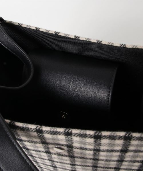 SMIR NASLI（サミールナスリ）の「Check Shoulder / チェックショルダー（ショルダーバッグ・レディース・キャメル/ブラウン/ホワイト×ブラック・フリー）」の6枚目の写真
