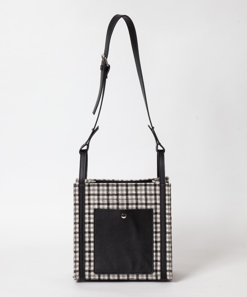 SMIR NASLI（サミールナスリ）の「Check Shoulder / チェックショルダー（ショルダーバッグ・レディース・キャメル/ブラウン/ホワイト×ブラック・フリー）」の2枚目の写真