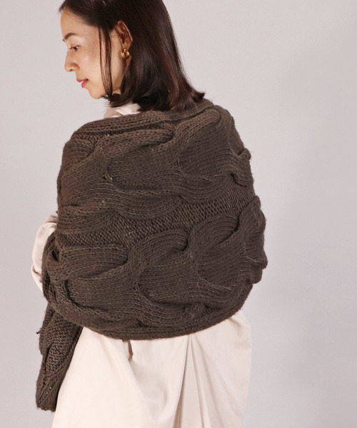 salle de bal（サルデバル）の「3way ビッグケーブルストール　84005　SGTIT（ストール/ショール・レディース・ブラック/ダークブラウン・FREE）」の4枚目の写真