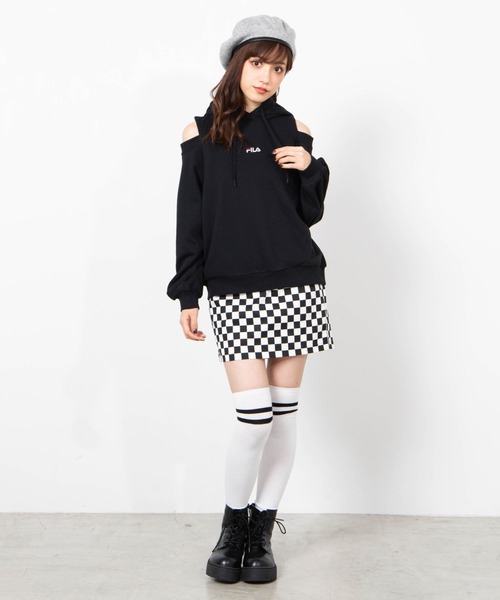 FILA（フィラ）の「∴WEGO/FILA別注オープンショルダープルパーカー（パーカー・レディース・ホワイト/ブラック/パープル/グリーン・FREE）」の13枚目の写真