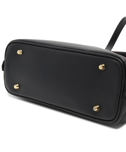 SHIPS for women（シップスフォーウィメン）の「★★CAROL.J:ミニラウンド2WAYバッグ■（ショルダーバッグ・レディース・ブラック/レッド/ネイビー/オフホワイト/ピンク系その他・ONE SIZE）」の6枚目の写真