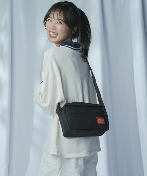 Manhattan Portage（マンハッタンポーテージ）の「Sprinter Bag -スプリンターバッグ-（ショルダーバッグ・メンズ・ブラック・SMALL）」の15枚目の写真
