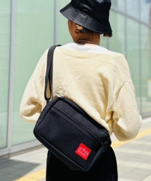 Manhattan Portage（マンハッタンポーテージ）の「Sprinter Bag -スプリンターバッグ-（ショルダーバッグ・メンズ・ブラック・SMALL）」の20枚目の写真