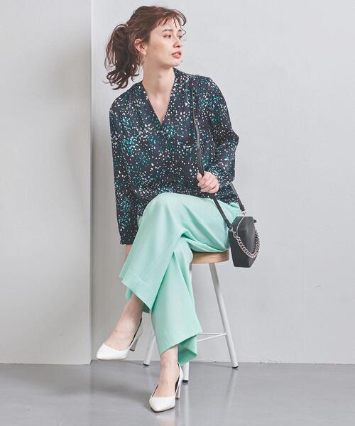 UNITED ARROWS ネイビーホワイト襟 長袖 ブラウス UNITED ARROWS（ユナイテッドアローズ）の「タックフリル