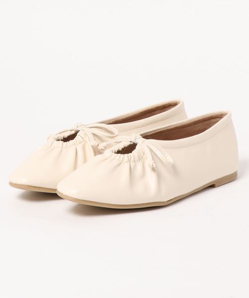 KOBE LETTUCE(コウベレタス)の「ギャザーフロントカットフラットパンプス(パンプス・レディース・ブラック/ベージュ/アイボリー・LL/S/M/L)」の7枚目の写真