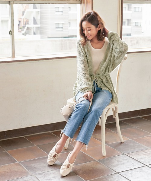 KOBE LETTUCE(コウベレタス)の「ギャザーフロントカットフラットパンプス(パンプス・レディース・ブラック/ベージュ/アイボリー・LL/S/M/L)」の12枚目の写真