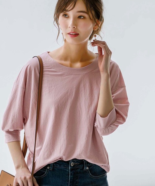 BELLUNA PLUS(ベルーナ)の「袖ギャザーデザインプルオーバー(Tシャツ/カットソー・レディース・コーラル/セージグリーン/ピンク/ネイビー・XX-LARGE/XXX-LARGE/XXXX-LARGE/MEDIUM/LARGE/X-LARGE)」の4枚目の写真