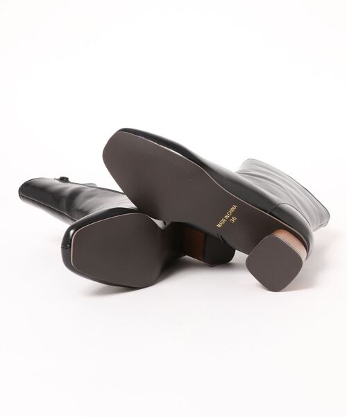 mio notis(ミオノティス)の「スカルプチャーヒールスクエアブーツ(ブーツ・レディース・ブラック/ホワイト系その他/ベージュ・38/39/36/37)」の5枚目の写真