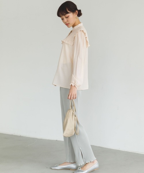 SLURR（スラ―）の「フリルスクエアネックパフスリーブブラウス（シャツ/ブラウス・レディース・その他8・FREE）」の4枚目の写真