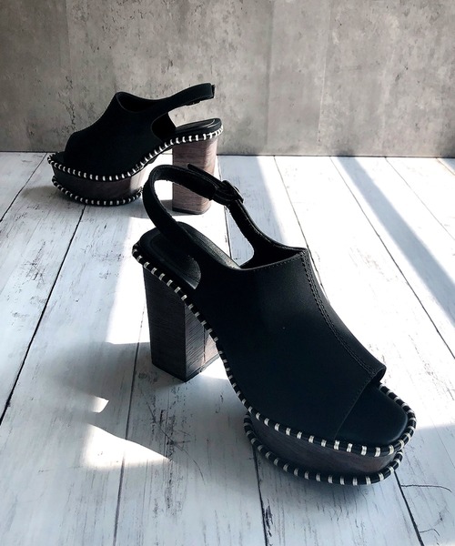 Noubel Voug Relax（ヌーベルヴォーグリラックス）の「ステッチデザイン太ヒール厚底バックストラップサンダル（サンダル・レディース・ホワイト/キャメル/ブラック・M/LL/S/L）」の15枚目の写真