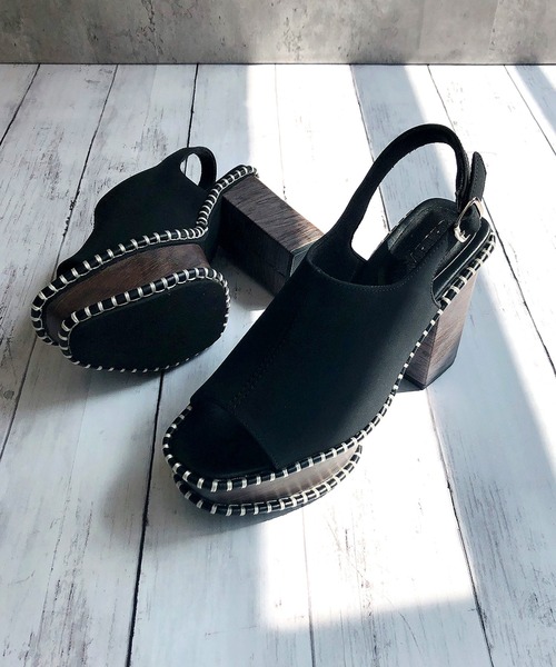 Noubel Voug Relax（ヌーベルヴォーグリラックス）の「ステッチデザイン太ヒール厚底バックストラップサンダル（サンダル・レディース・ホワイト/キャメル/ブラック・M/LL/S/L）」の16枚目の写真