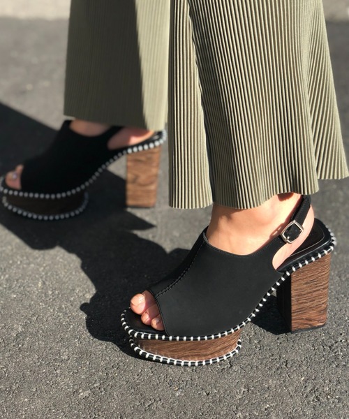 Noubel Voug Relax（ヌーベルヴォーグリラックス）の「ステッチデザイン太ヒール厚底バックストラップサンダル（サンダル・レディース・ホワイト/キャメル/ブラック・M/LL/S/L）」の20枚目の写真