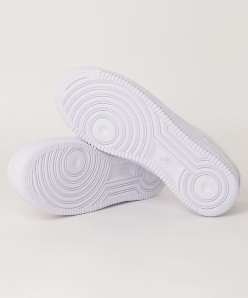 NIKE（ナイキ）の「NIKE ナイキ AIR FORCE 1 07 - CW2288-111（スニーカー・メンズ・ホワイト・26cm/26.5cm/27cm/27.5cm/28cm/28.5cm/29cm/30cm/24㎝/24.5㎝/25㎝/25.5cm）」の5枚目の写真