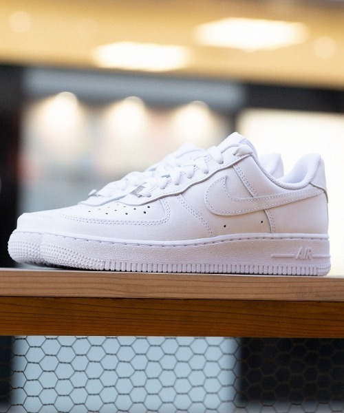 NIKE（ナイキ）の「NIKE ナイキ AIR FORCE 1 07 - CW2288-111（スニーカー・メンズ・ホワイト・26cm/26.5cm/27cm/27.5cm/28cm/28.5cm/29cm/30cm/24㎝/24.5㎝/25㎝/25.5cm）」の10枚目の写真