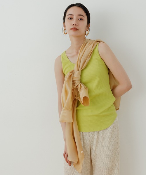 ADAM ET ROPE'(アダムエロペ)の「【アウトレット店舗・WEB限定】スクエアネックストレッチリブタンク(タンクトップ・レディース・チャコールグレー/ブラウン/ミント/キナリ・FREE)」の1枚目の写真