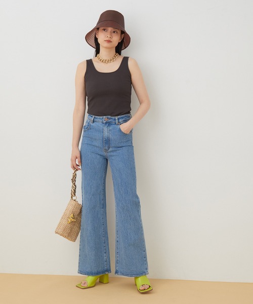 ADAM ET ROPE'(アダムエロペ)の「【アウトレット店舗・WEB限定】スクエアネックストレッチリブタンク(タンクトップ・レディース・チャコールグレー/ブラウン/ミント/キナリ・FREE)」の18枚目の写真