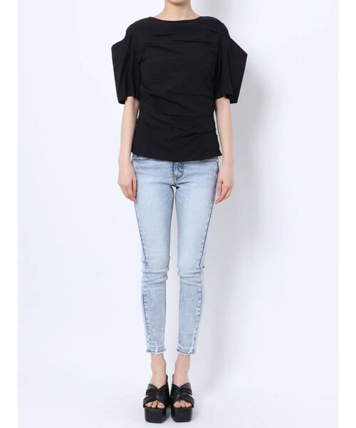 EMODA(エモダ)の「ギャザータックスリーブトップス(Tシャツ/カットソー・レディース・ホワイト/ブラック・FREE)」の7枚目の写真