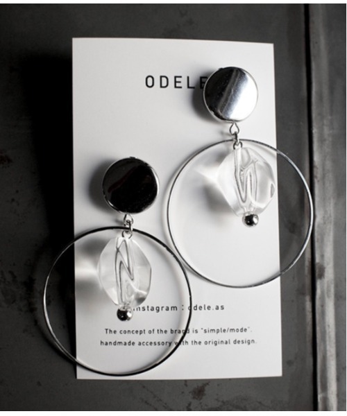 Moss Ma ピアス 両耳用 Tone トーン のファッション アクセサリー Odele