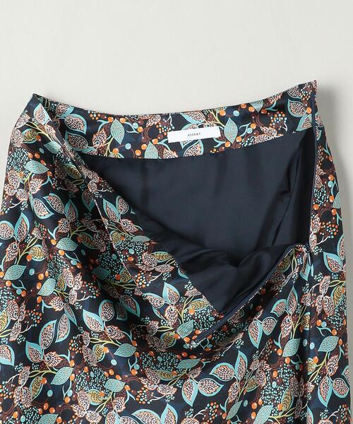 ASTRAET（アストラット）の「＜ASTRAET（アストラット）＞サラサプリント マーメイドスカート（スカート・レディース・ネイビー・1/0）」の9枚目の写真