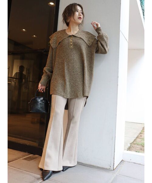 MURUA（ムルーア）の「ビッグカラールーズニット（ニット/セーター・レディース・ブラウン/イエロー・FREE）」の5枚目の写真