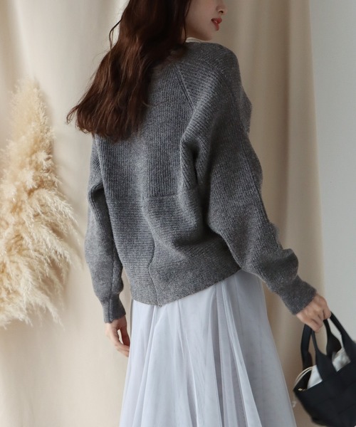 BLUEEAST(ブルーイースト)の「クロスニット(ニット/セーター・レディース・ブラック/グレー/ブラウン/アイボリー/カーキ/ブルー/ピンク/ベージュ/グレー系/ベージュ系・MEDIUM)」の17枚目の写真