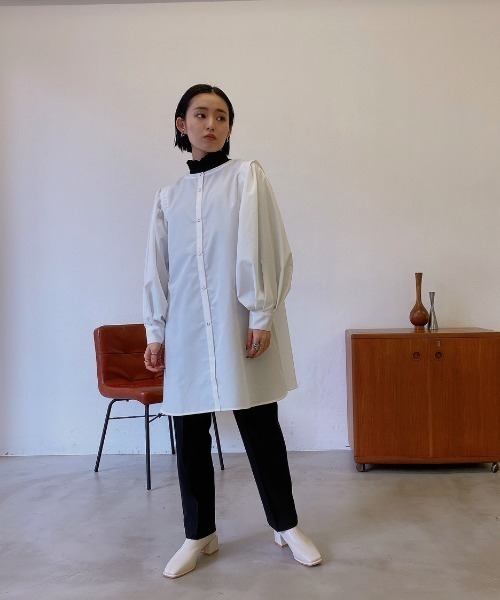 VANNIE U(ヴァニーユー)の「スナップ2WAYブラウス(シャツ/ブラウス・レディース・ホワイト/ブラック・FREE)」の22枚目の写真