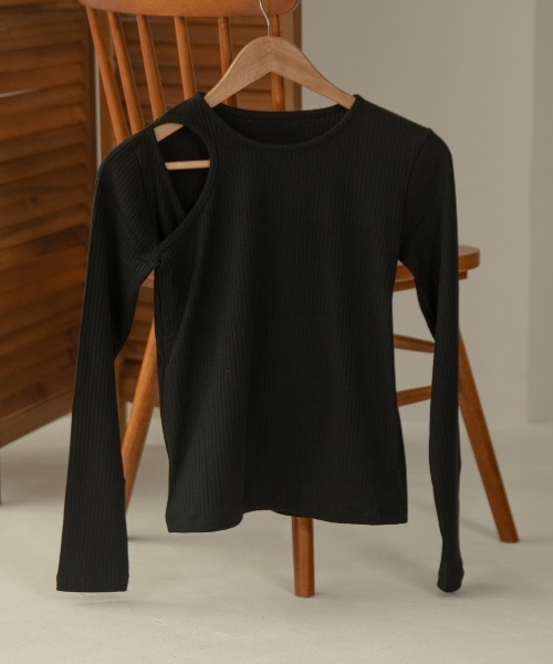 Amiur（エミレ）の「one open shoulder rib tops（その他トップス・レディース・ベージュ/カーキ/ブラック・FREE）」の8枚目の写真