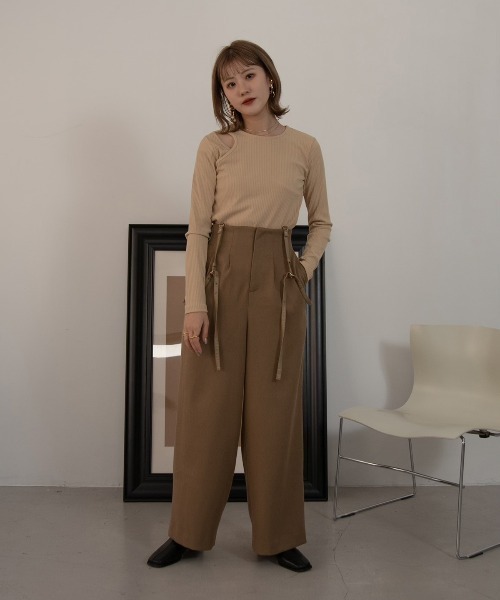 Amiur（エミレ）の「one open shoulder rib tops（その他トップス・レディース・ベージュ/カーキ/ブラック・FREE）」の11枚目の写真