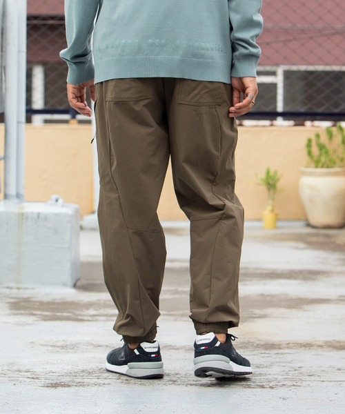 le coq sportif(ルコックスポルティフ)の「【サイクリング】エアスタイリッシュCORDURAサイクリングパンツ【Glambike】 ロングパンツ ボトムス サイクリングウェア スポーツウェア(その他パンツ・メンズ・ブロンズ/ブラック/ネイビー・M/L/XL)」の4枚目の写真