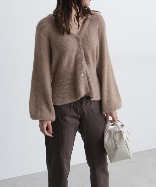 FREE'S MART(フリーズマート)の「◆ショートシャギーペプラムニットカーディガン(カーディガン/ボレロ・レディース・ホワイト/ベージュ/レッド/ブルー・FREE)」の3枚目の写真