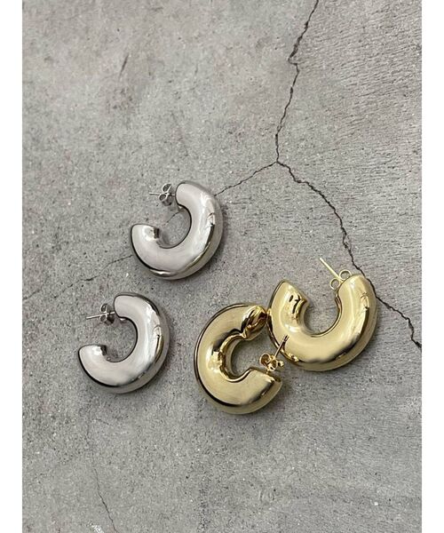 EMODA（エモダ）の「タンクボリュームピアス（ピアス（両耳用）・レディース・シルバー/ゴールド・FREE）」の9枚目の写真