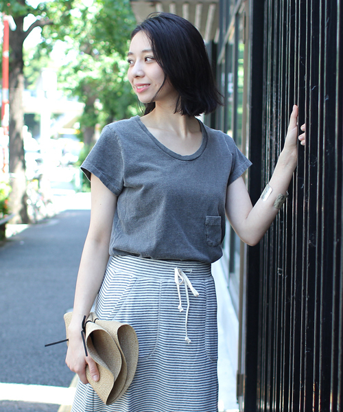 Ray BEAMS(レイビームス)の「Mixta / ポケットT(Tシャツ/カットソー・レディース・オフホワイト/ブラック系その他/イエロー/ネイビー/ブルー/レッド・ONE SIZE)」の3枚目の写真