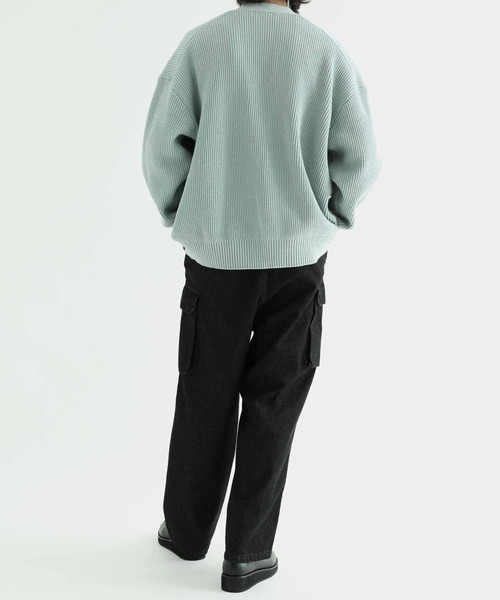 ADAM ET ROPE'（アダムエロペ）の「ドライタッチデニム ワイドカーゴパンツ/サステナブル（カーゴパンツ・メンズ・ネイビー/ブラック系その他・M/L）」の9枚目の写真