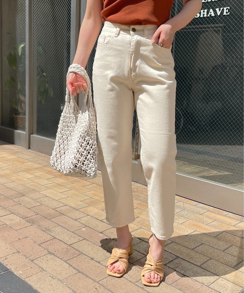 Meli rich（メリーリッチ）の「オールシーズン使える。ストレートデニム（デニムパンツ・レディース・アイボリー/インディゴブルー・FREE）」の2枚目の写真